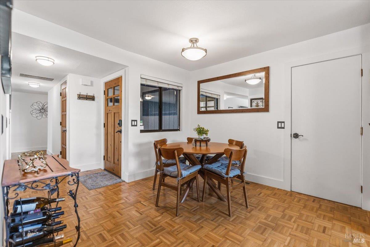 296 W Thomson Avenue Sonoma CA 95476