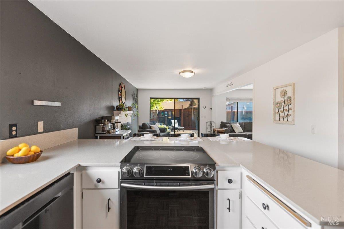 296 W Thomson Avenue Sonoma CA 95476
