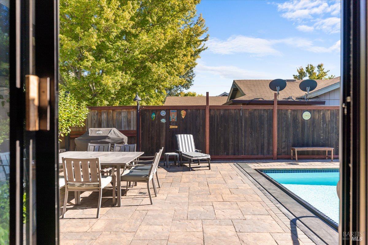 296 W Thomson Avenue Sonoma CA 95476