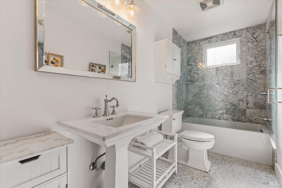 296 W Thomson Avenue Sonoma CA 95476