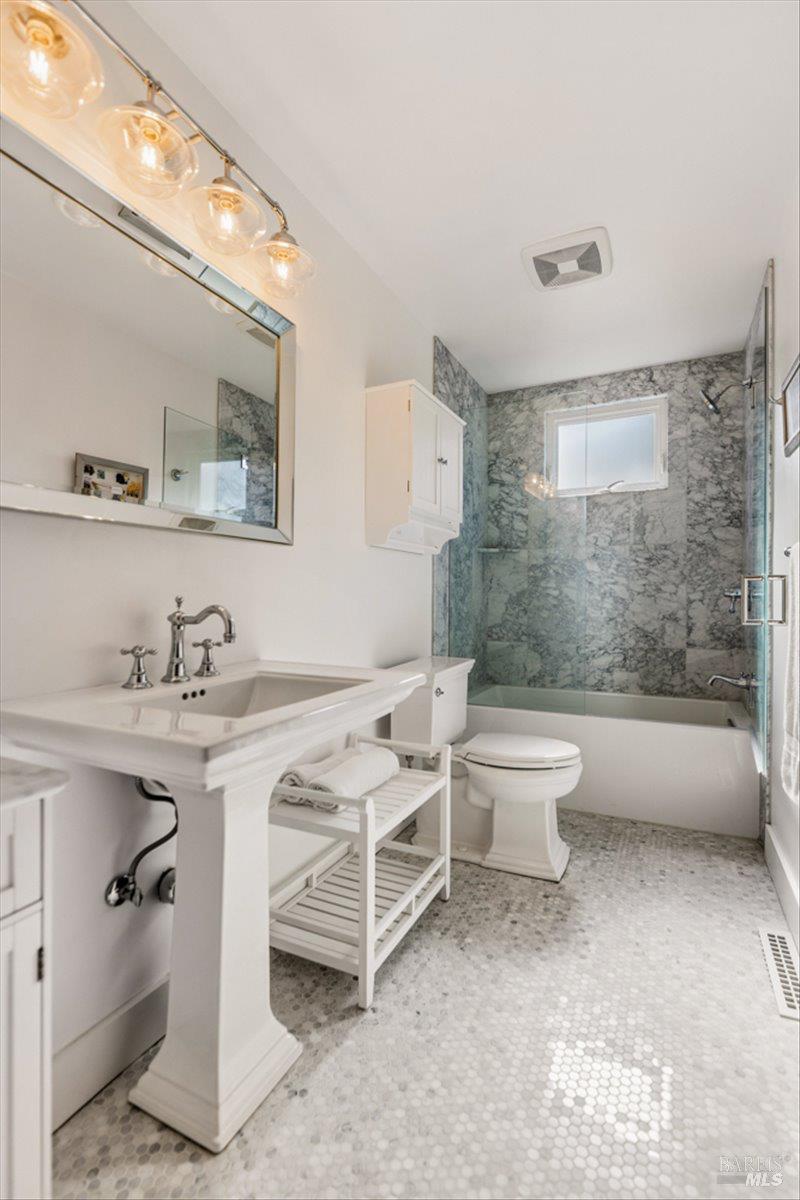 296 W Thomson Avenue Sonoma CA 95476
