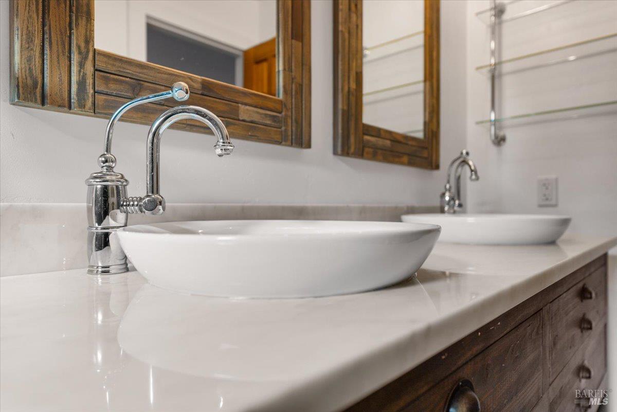 296 W Thomson Avenue Sonoma CA 95476