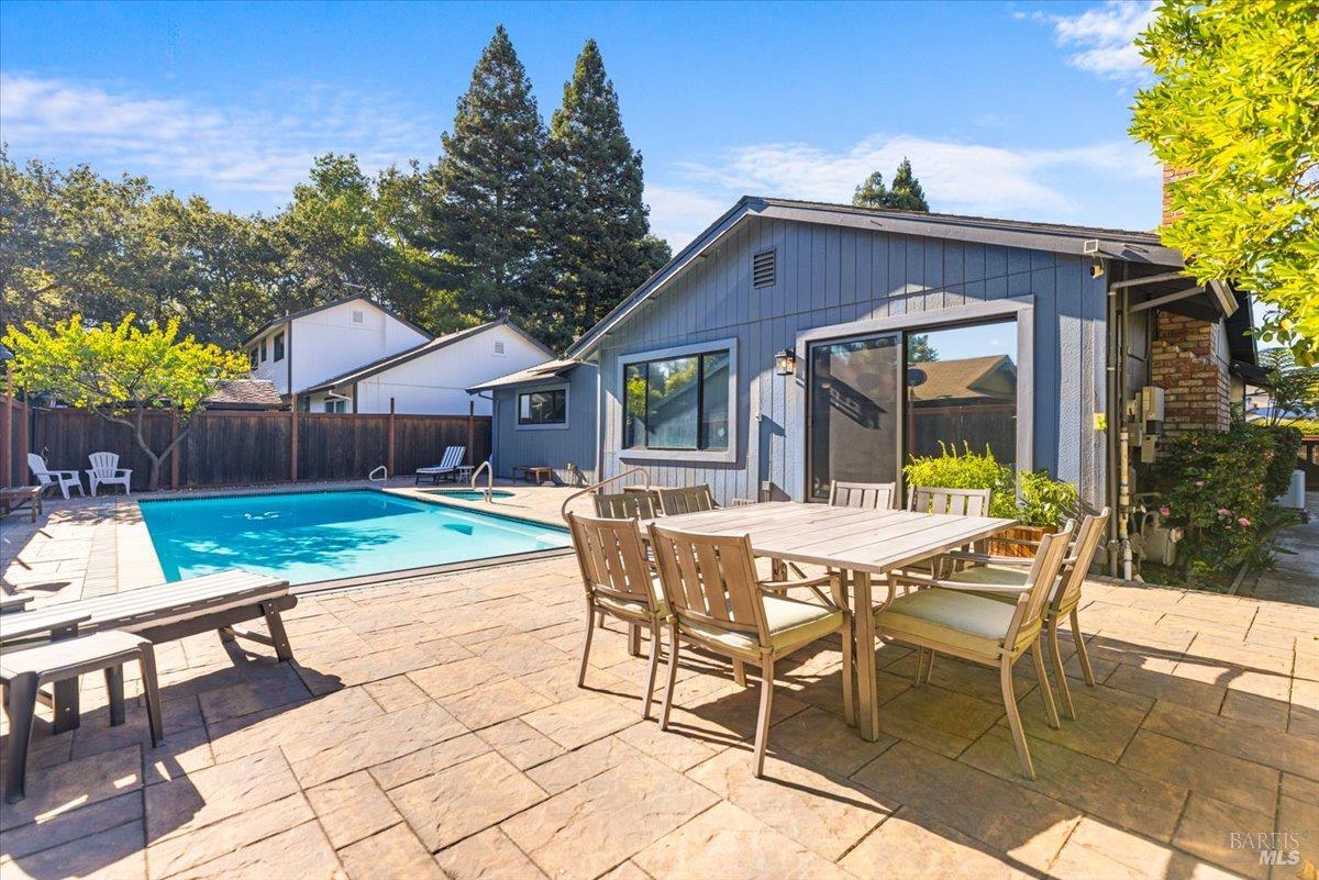 296 W Thomson Avenue Sonoma CA 95476