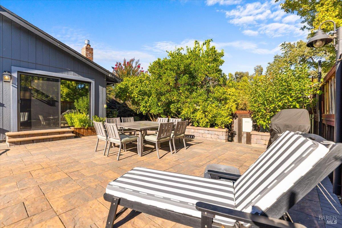 296 W Thomson Avenue Sonoma CA 95476