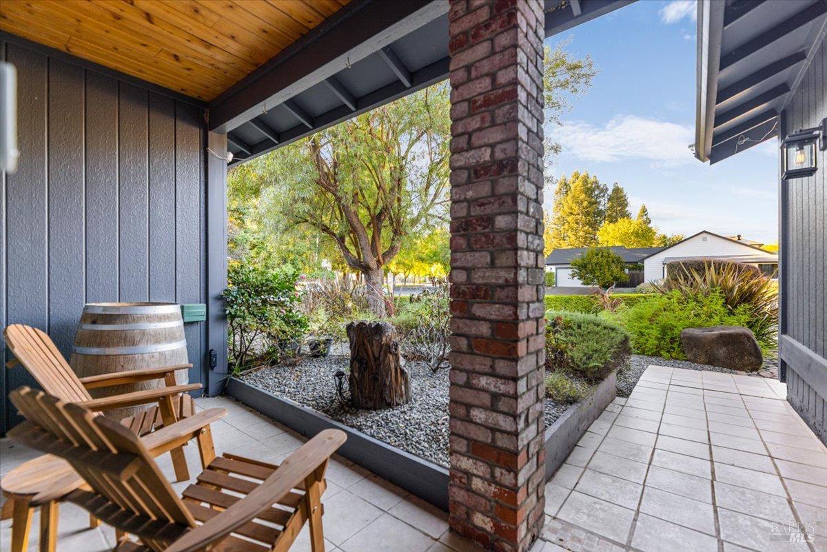 296 W Thomson Avenue Sonoma CA 95476