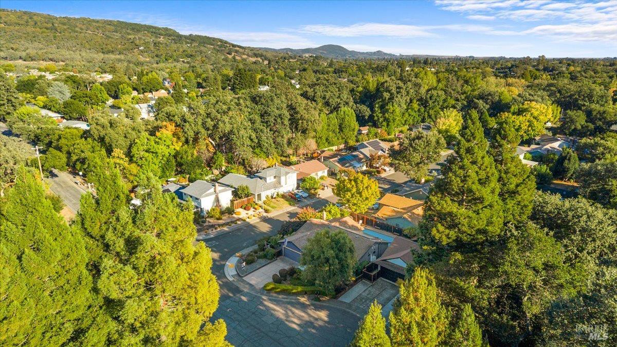 296 W Thomson Avenue Sonoma CA 95476