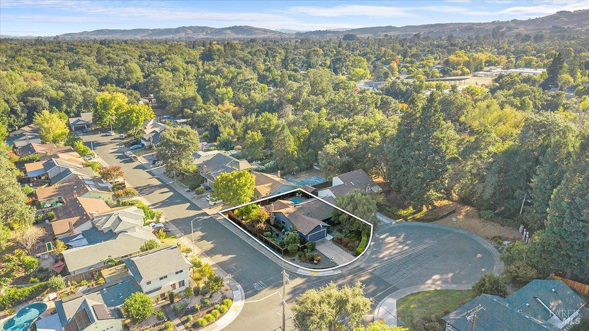296 W Thomson Avenue Sonoma CA 95476