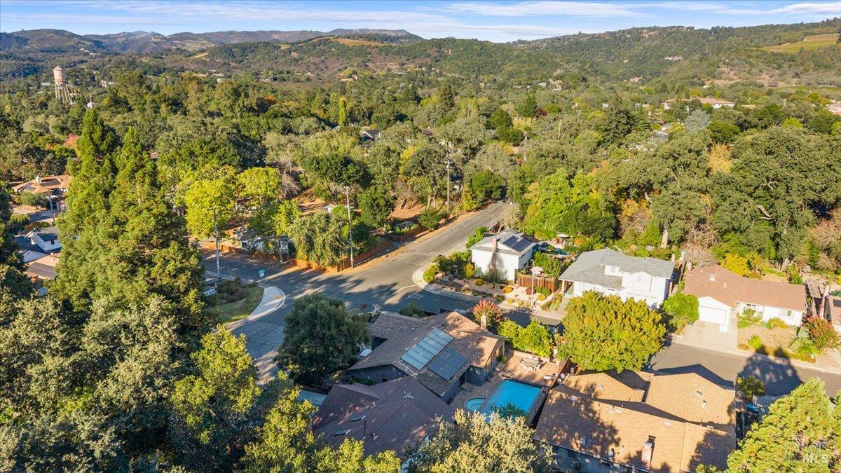 296 W Thomson Avenue Sonoma CA 95476