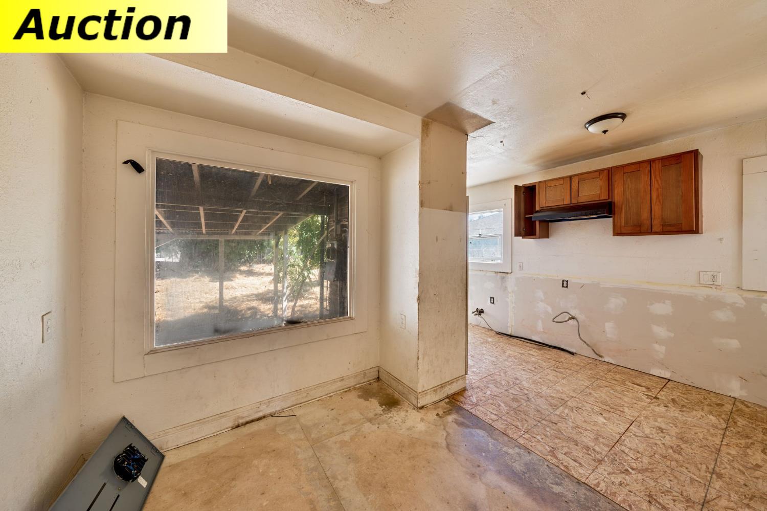 2504 Hawthorne Street Sacramento CA 95815
