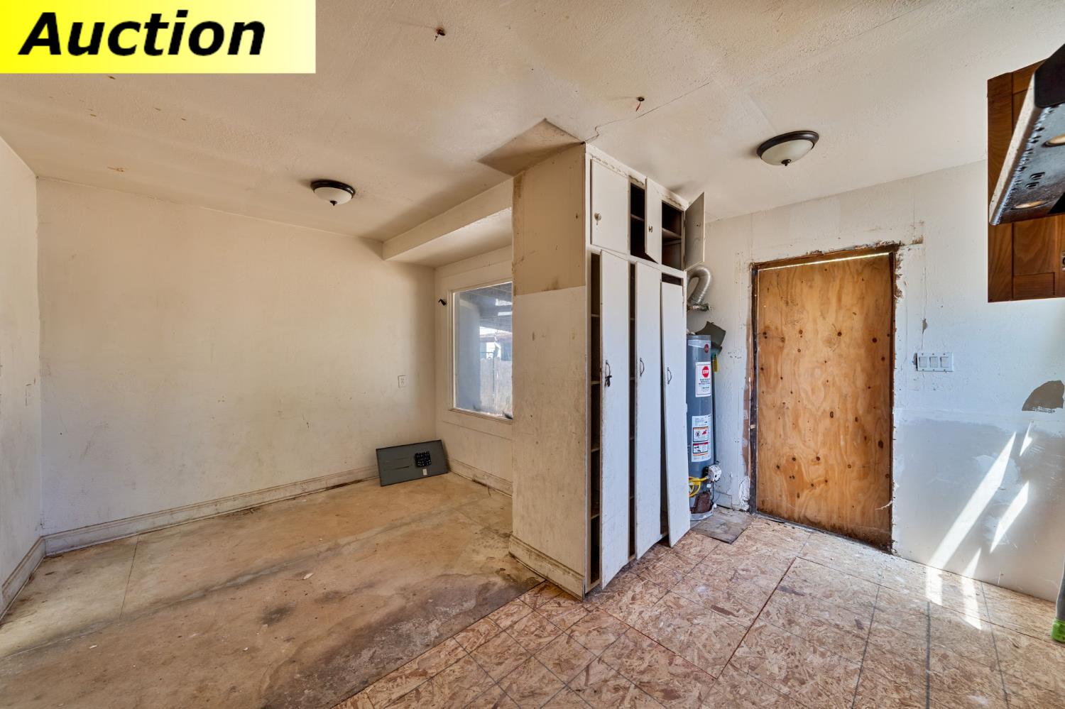 2504 Hawthorne Street Sacramento CA 95815