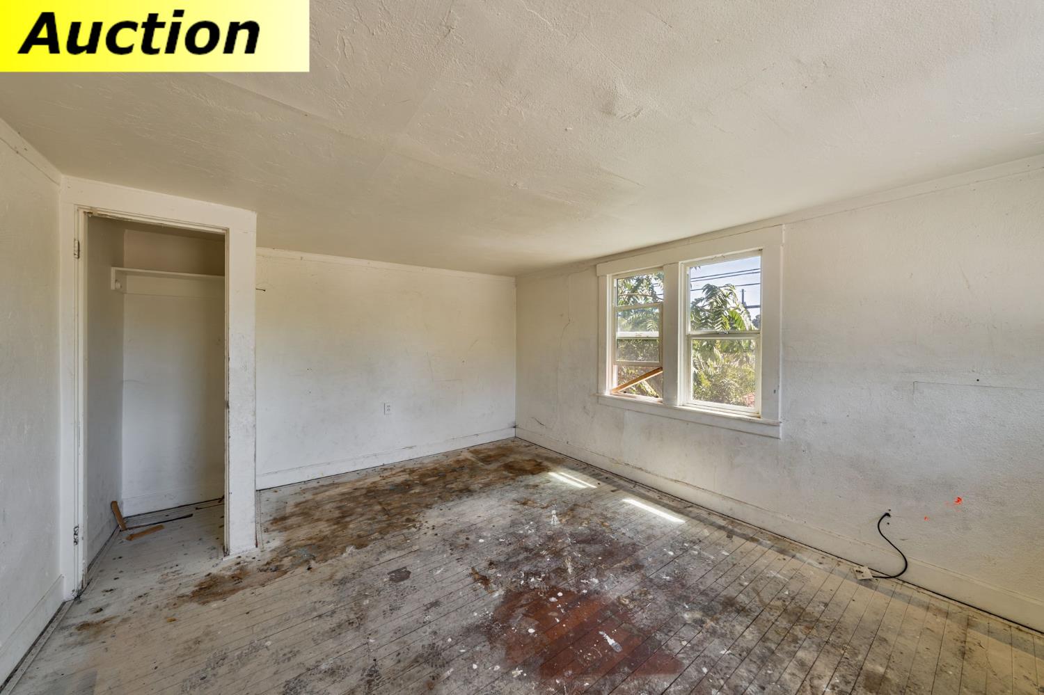 2504 Hawthorne Street Sacramento CA 95815