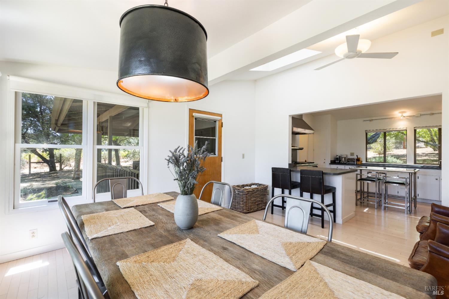 5968 W Dry Creek Road Healdsburg CA 95448