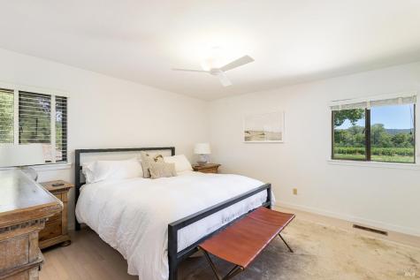 5968 W Dry Creek Road Healdsburg CA 95448