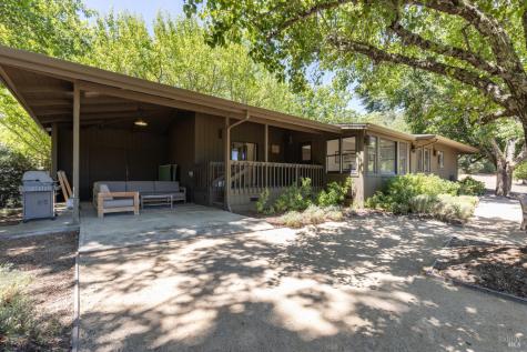 5968 W Dry Creek Road Healdsburg CA 95448