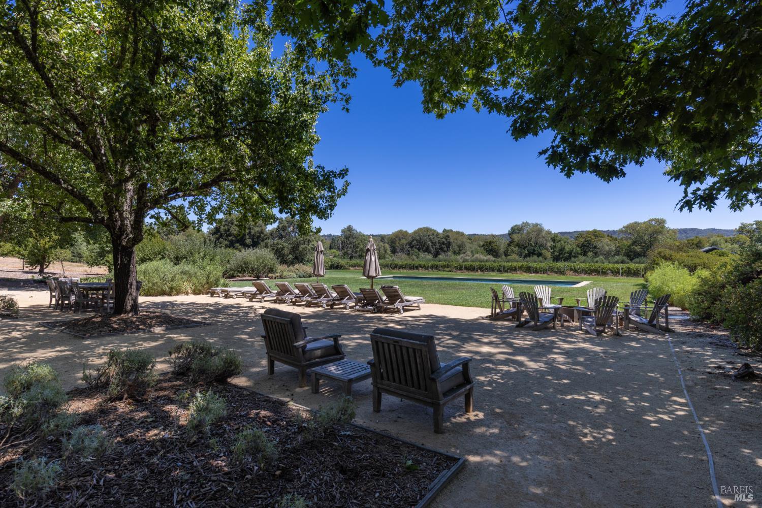 5968 W Dry Creek Road Healdsburg CA 95448