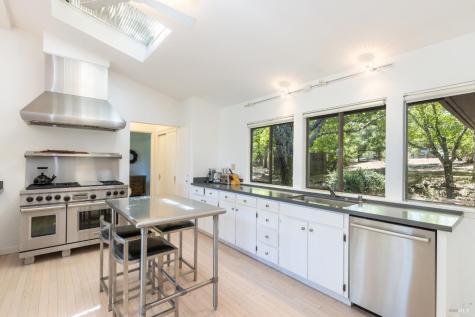 5968 W Dry Creek Road Healdsburg CA 95448
