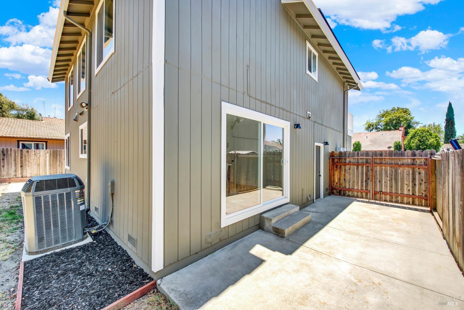 163 Stirling Drive Vacaville CA 95687