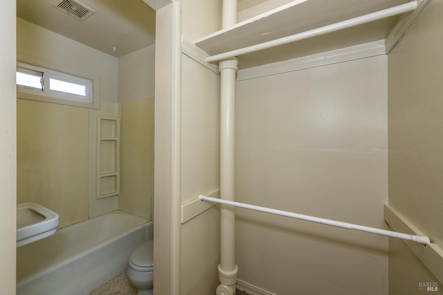 1515 Fair Oaks Court Santa Rosa CA 95404