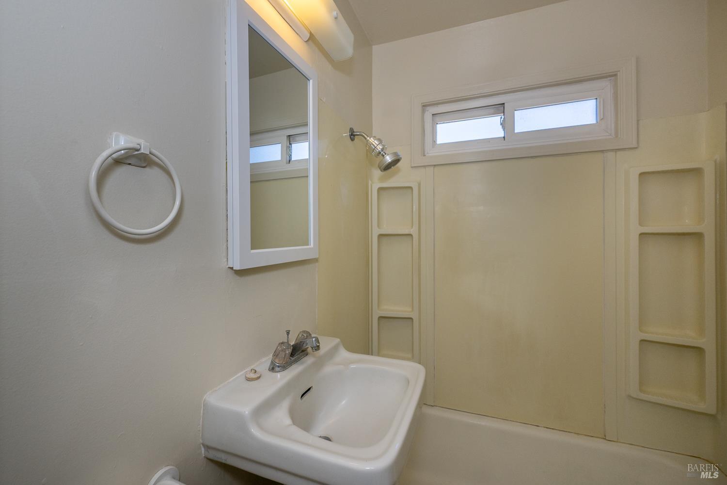 1515 Fair Oaks Court Santa Rosa CA 95404