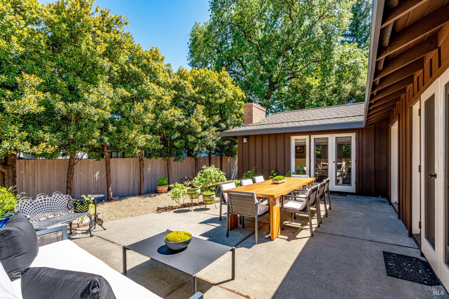 1285 Hudson Avenue St. Helena CA 94574