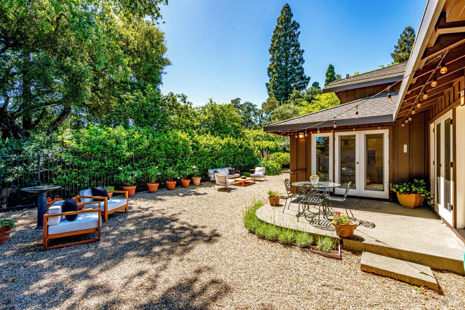 1285 Hudson Avenue St. Helena CA 94574
