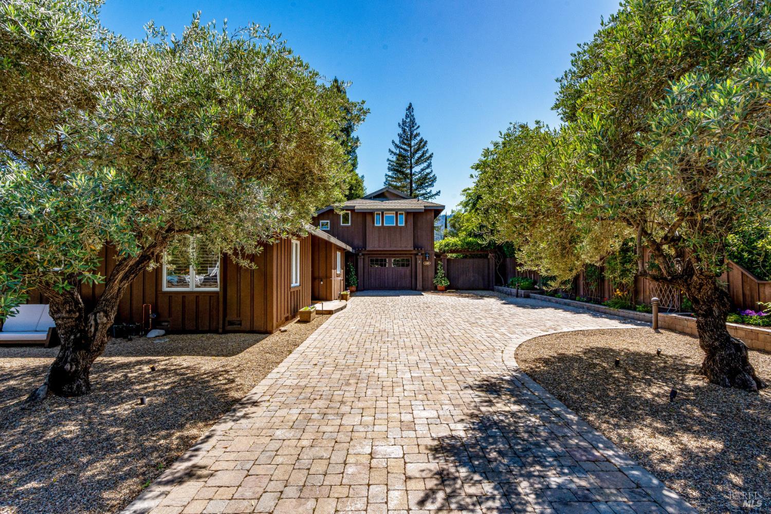 1285 Hudson Avenue St. Helena CA 94574