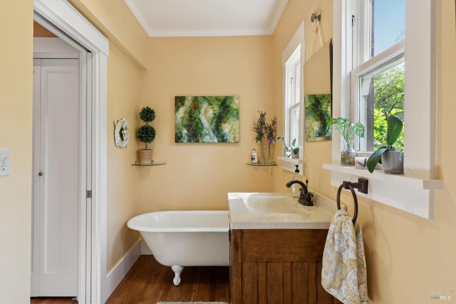 1734 Vineyard Avenue St. Helena CA 94574