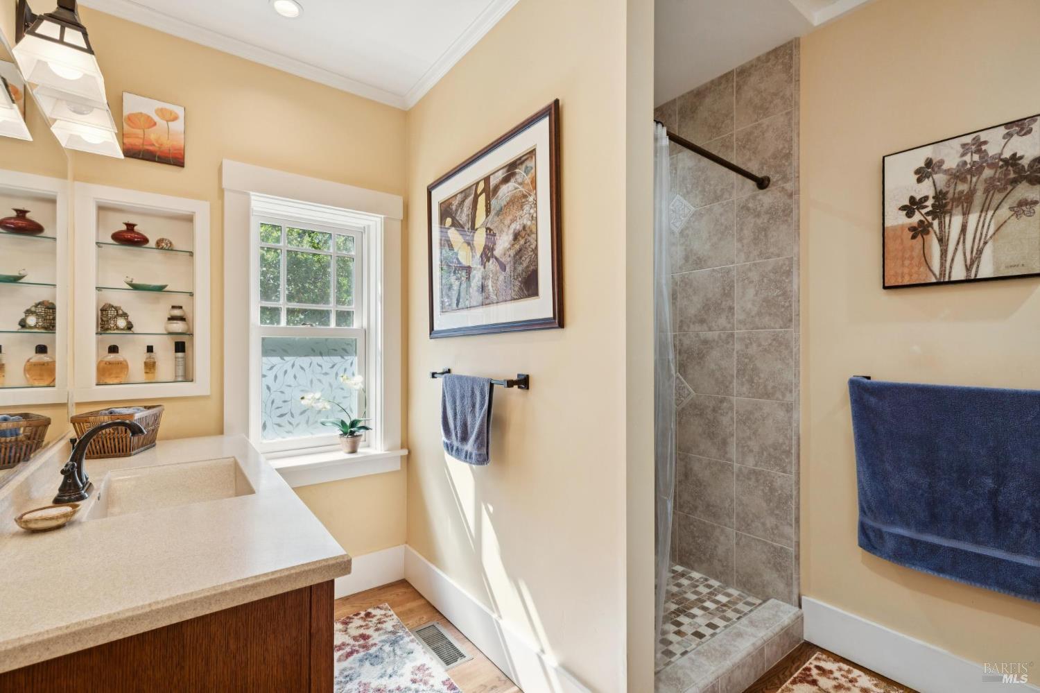 1734 Vineyard Avenue St. Helena CA 94574
