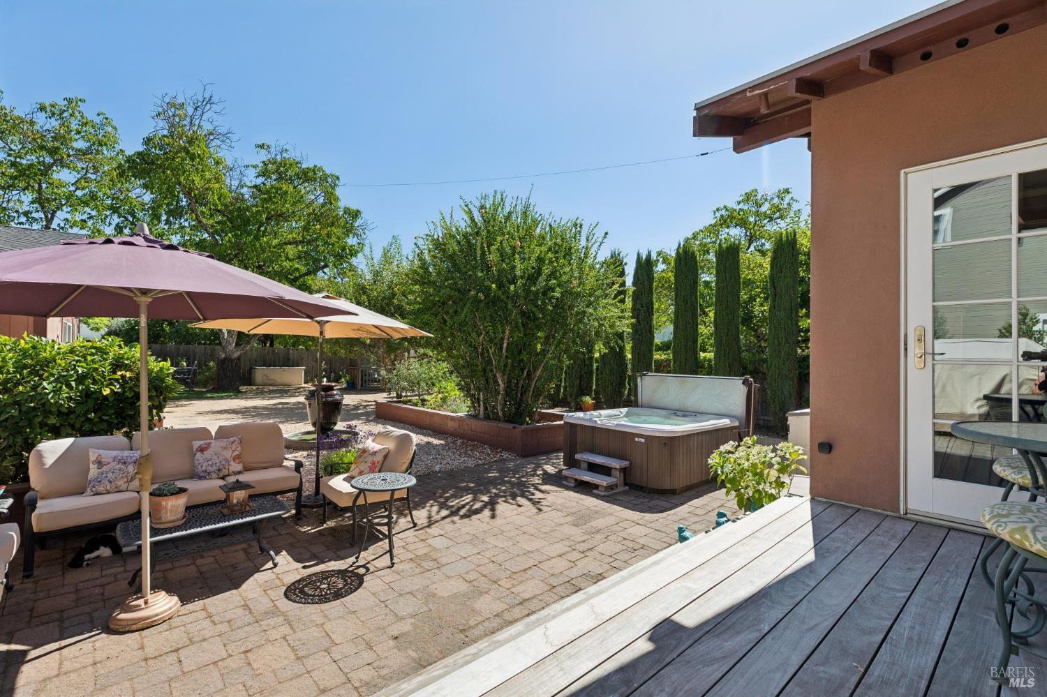 1734 Vineyard Avenue St. Helena CA 94574