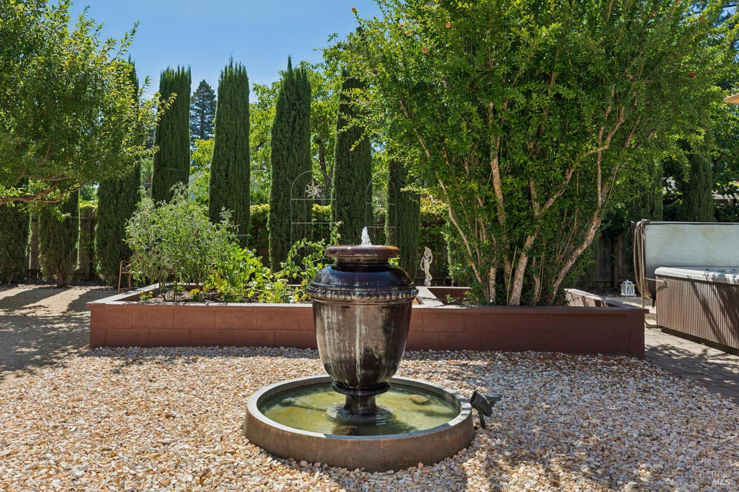 1734 Vineyard Avenue St. Helena CA 94574