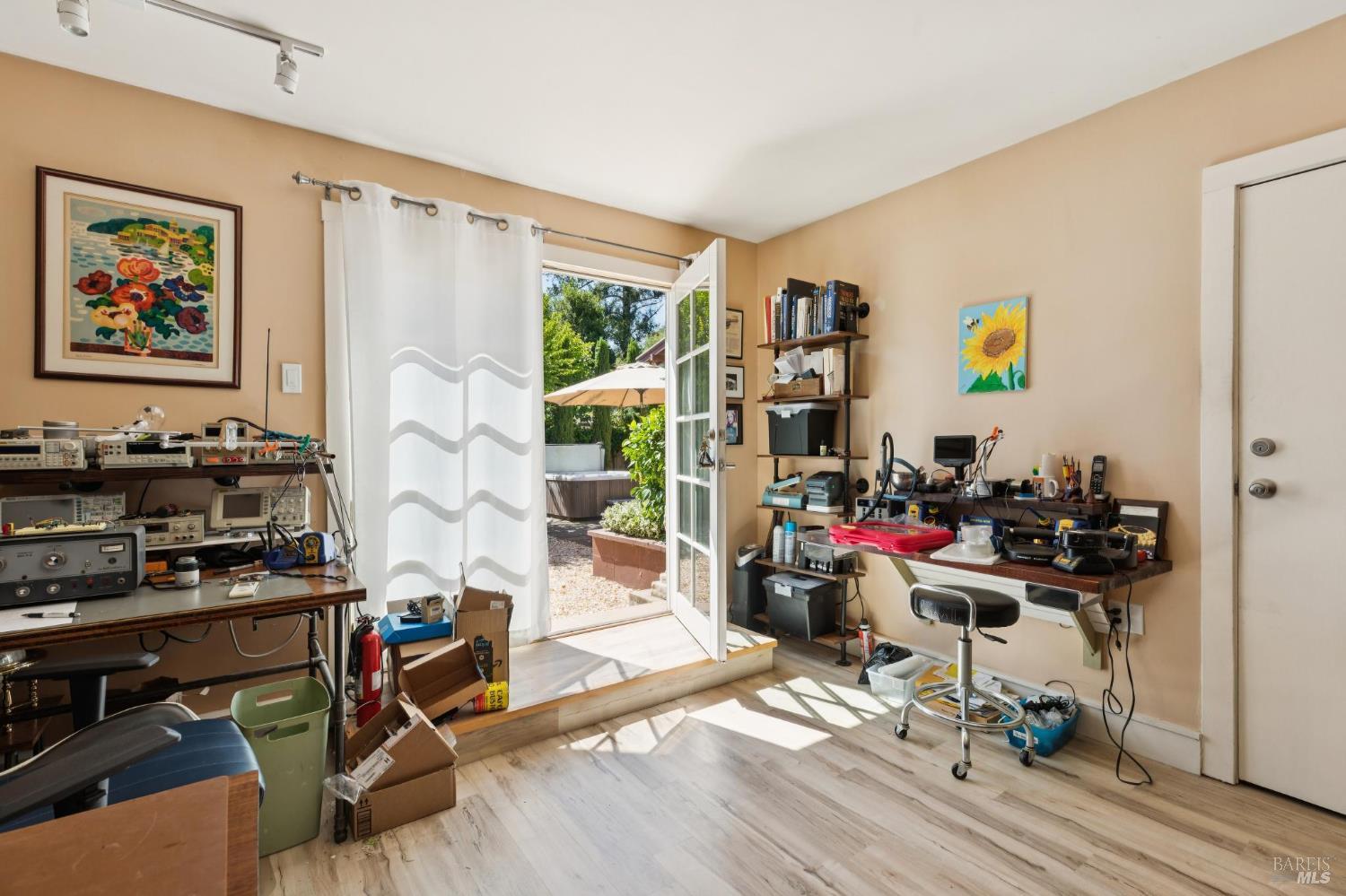 1734 Vineyard Avenue St. Helena CA 94574