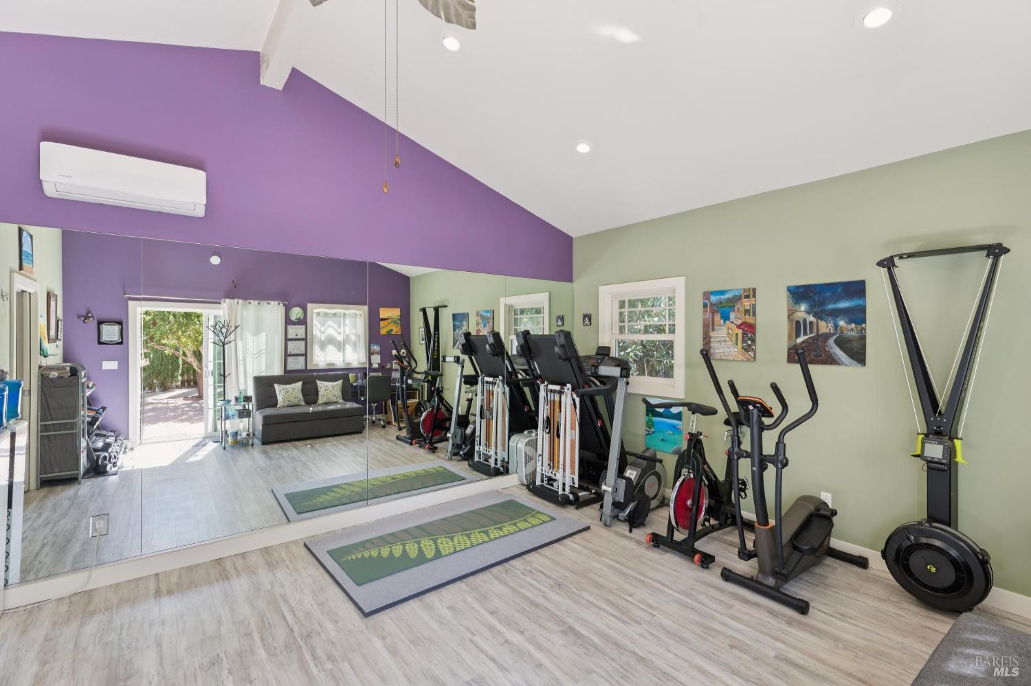 1734 Vineyard Avenue St. Helena CA 94574