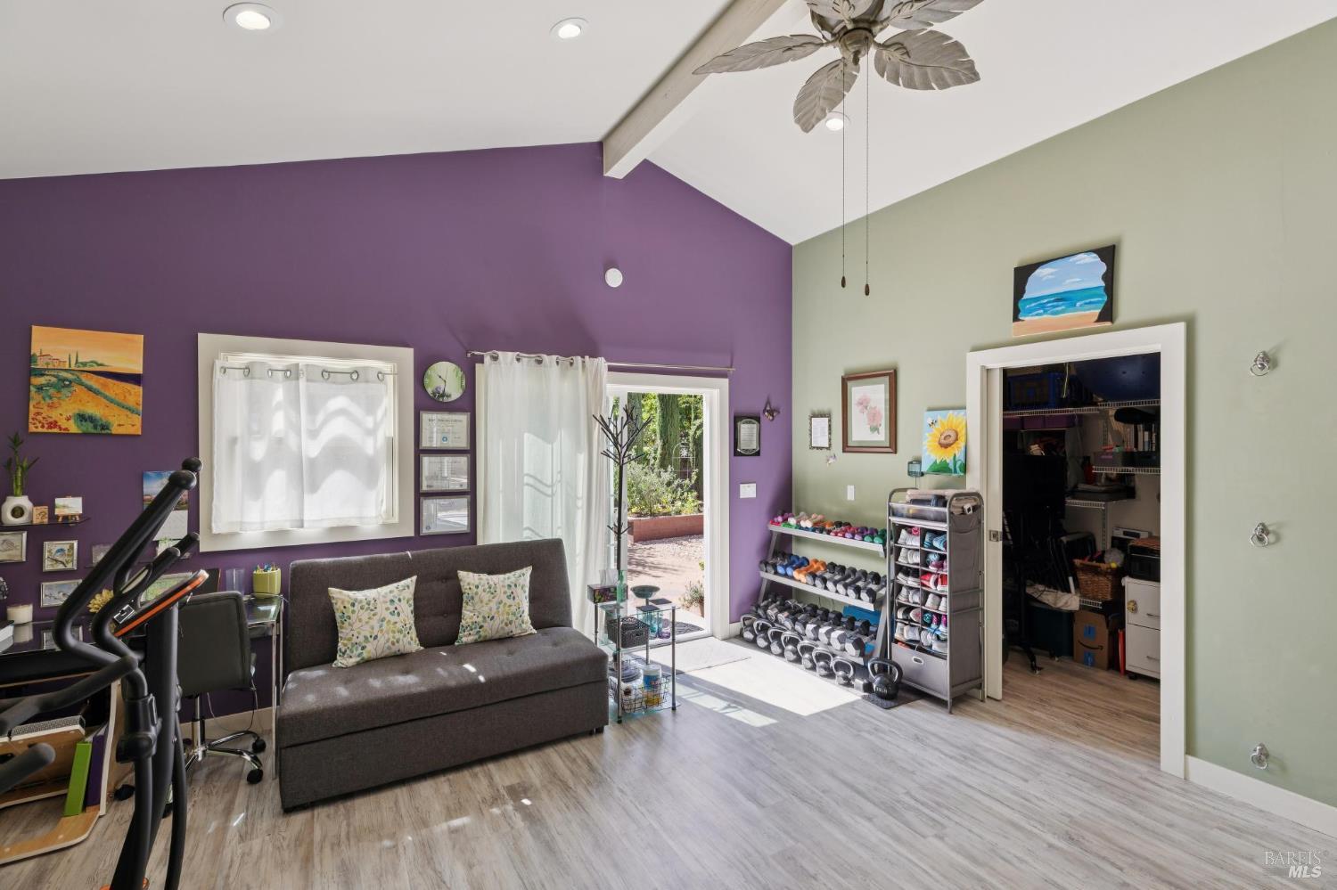 1734 Vineyard Avenue St. Helena CA 94574