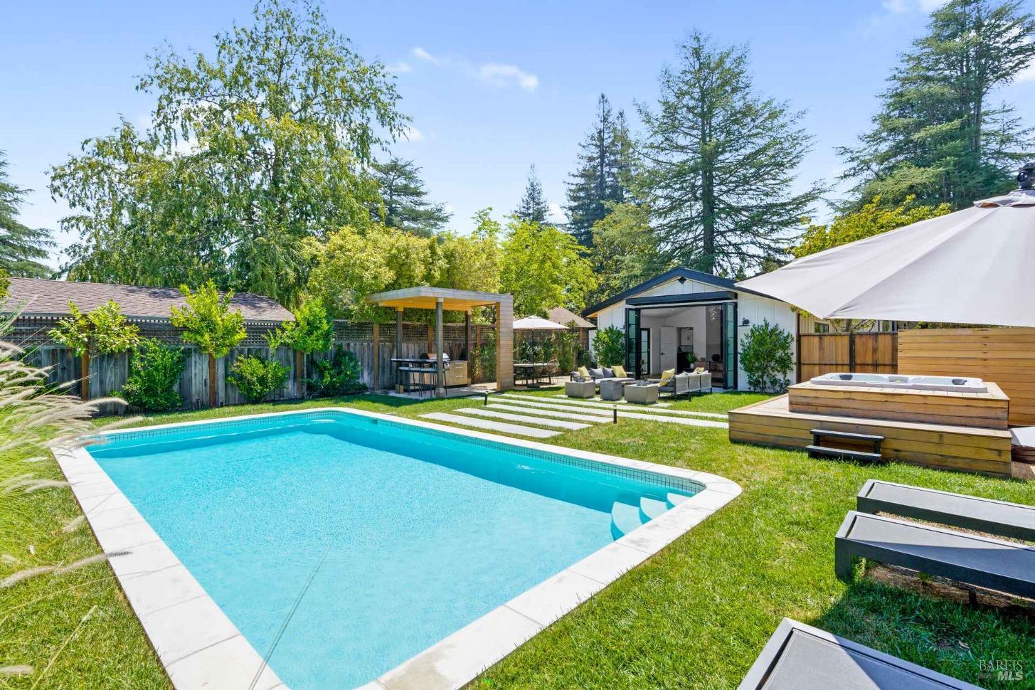 1629 Hillview Place St. Helena CA 94574