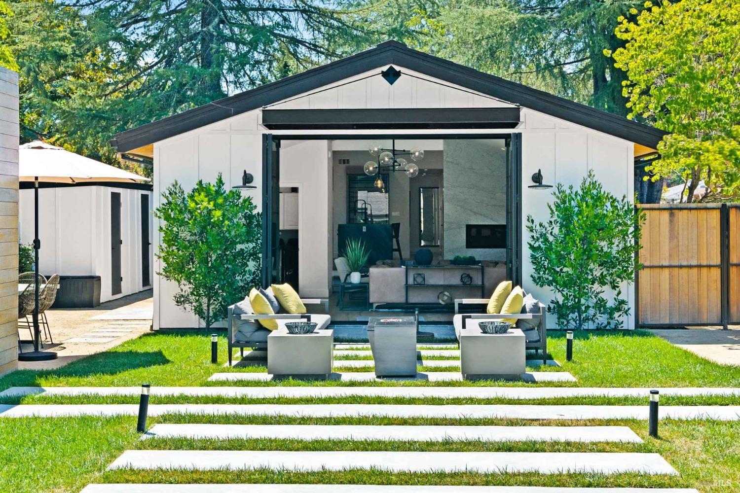 1629 Hillview Place St. Helena CA 94574