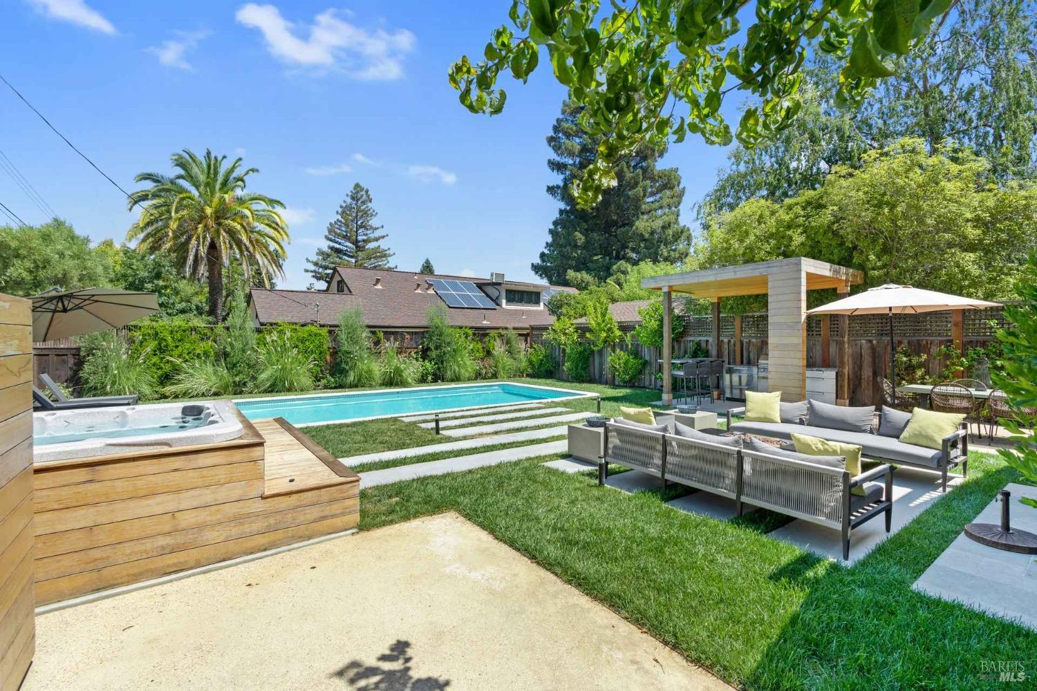 1629 Hillview Place St. Helena CA 94574