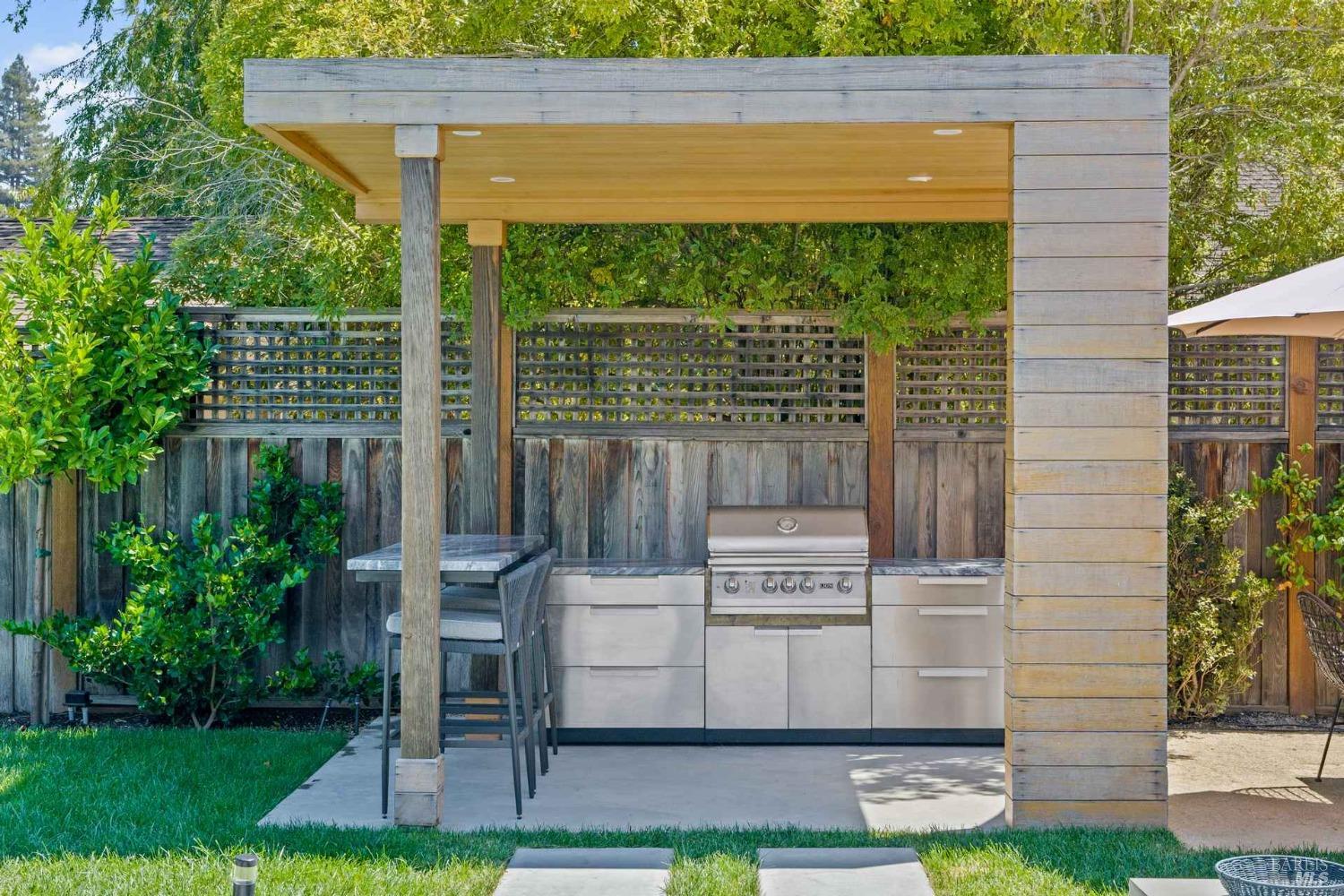 1629 Hillview Place St. Helena CA 94574
