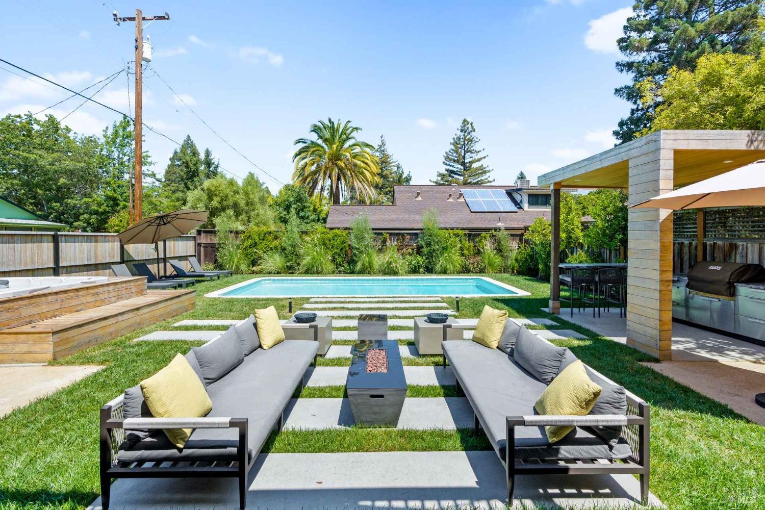 1629 Hillview Place St. Helena CA 94574
