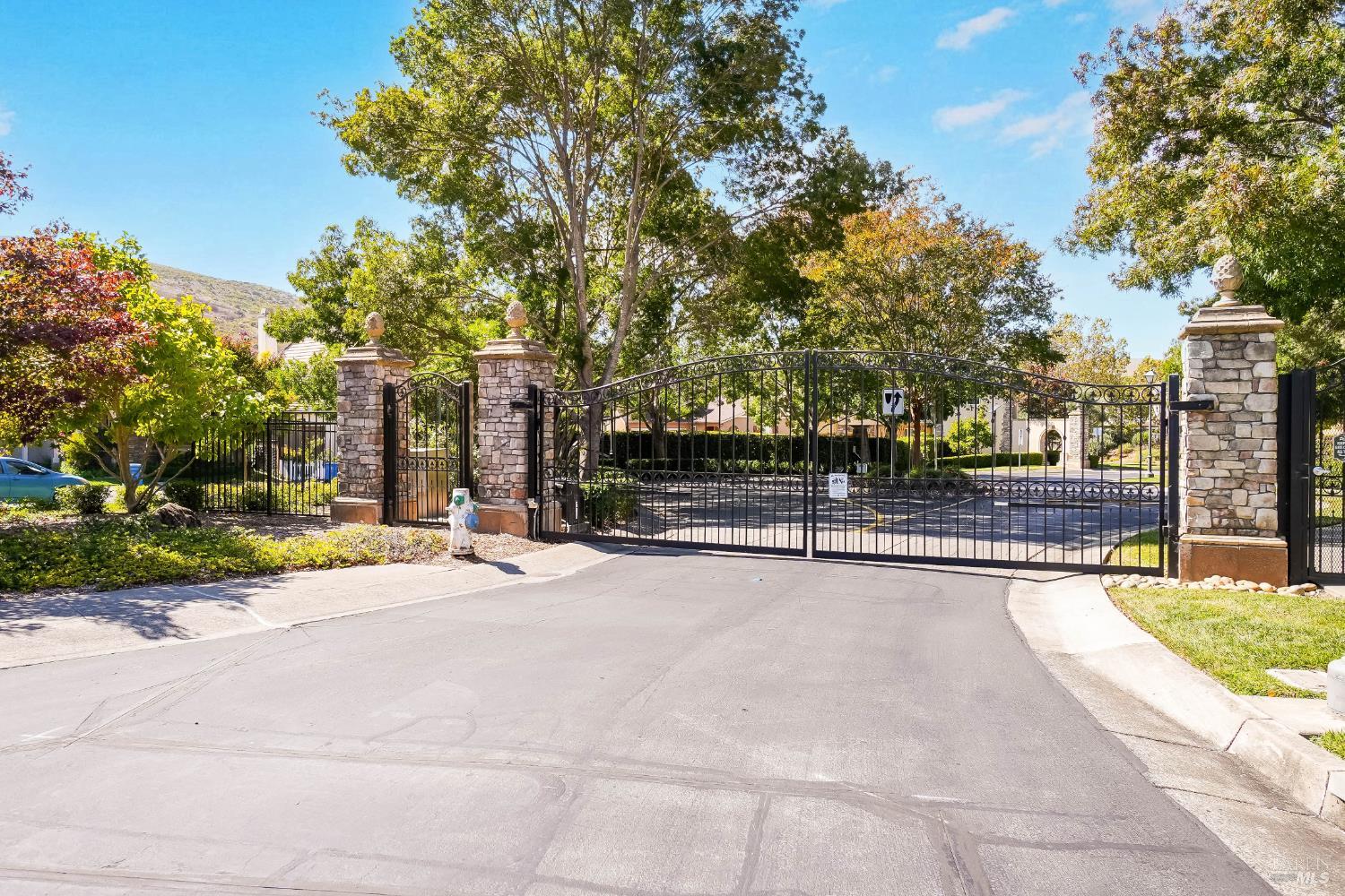 4244 Rose Arbor Way Vallejo CA 94591