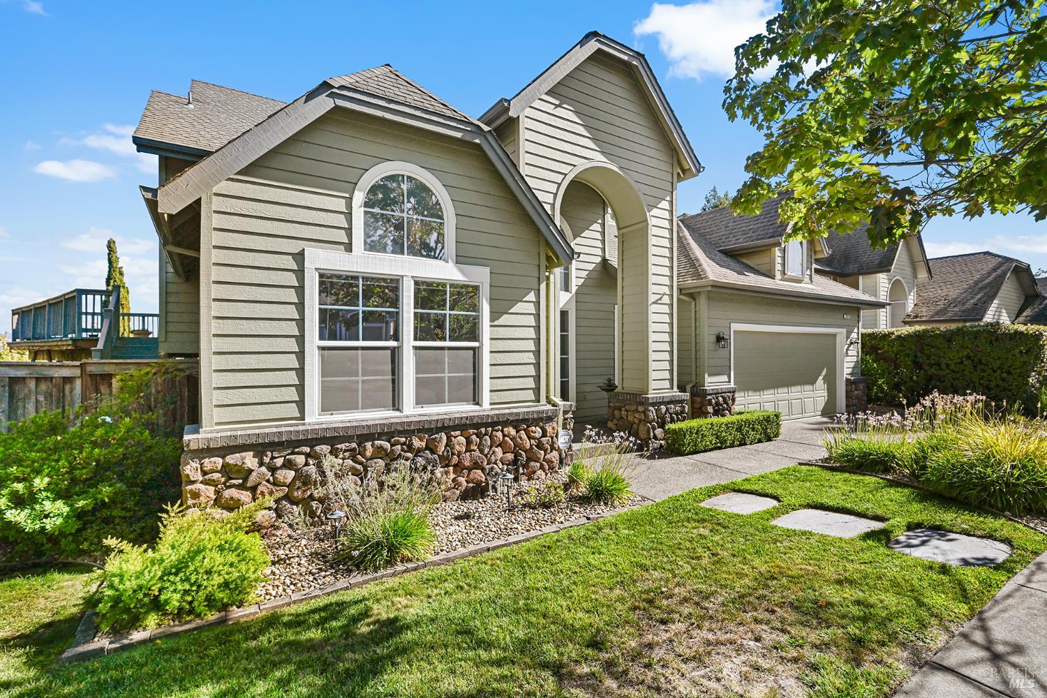 1972 Fountainview Circle Santa Rosa CA 95403