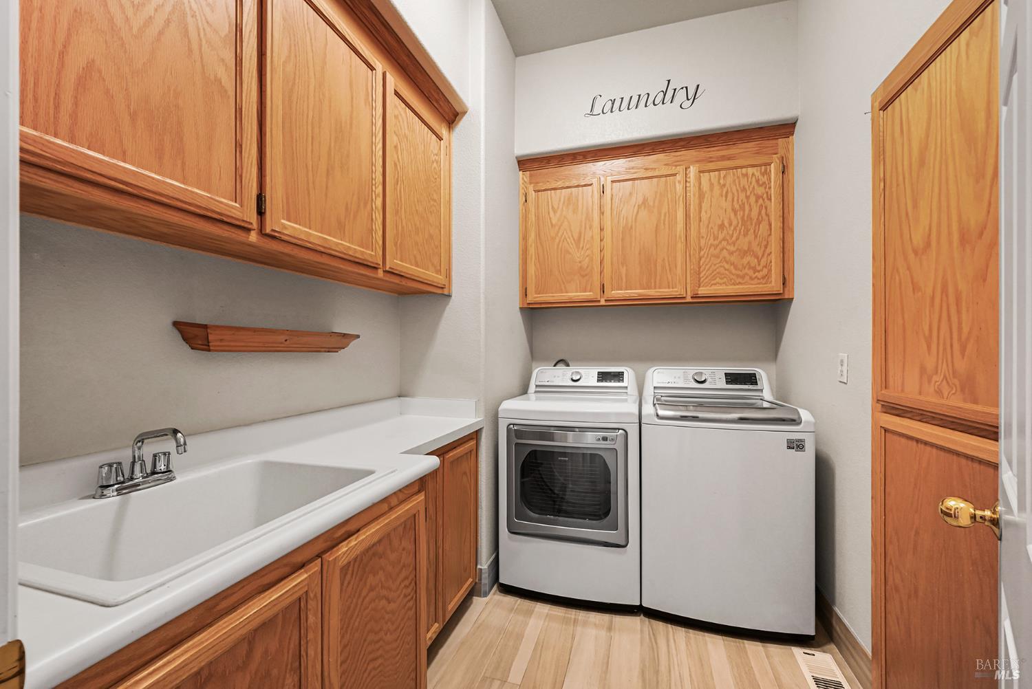 1972 Fountainview Circle Santa Rosa CA 95403