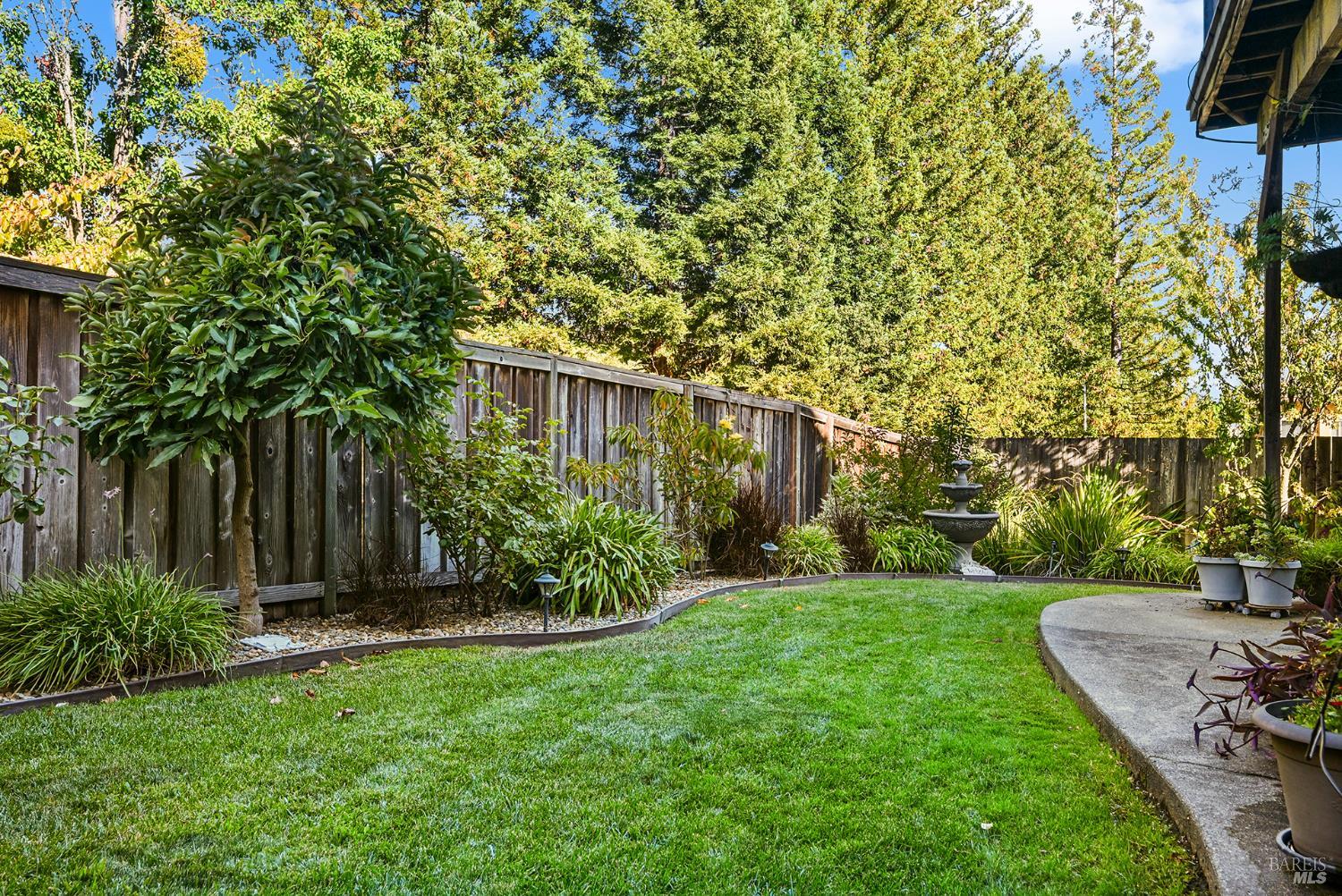 1972 Fountainview Circle Santa Rosa CA 95403