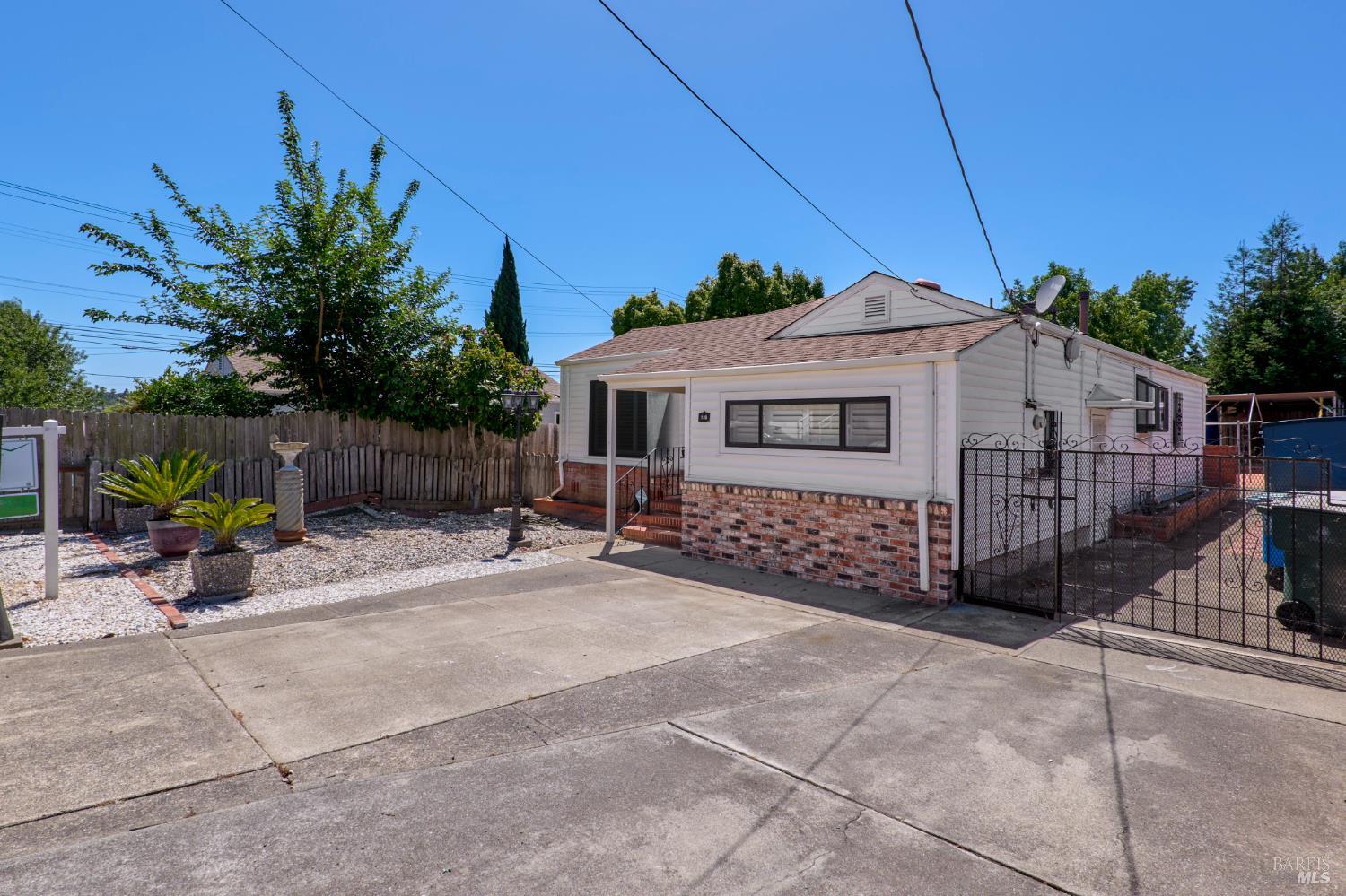 109 Starr Avenue Vallejo CA 94590
