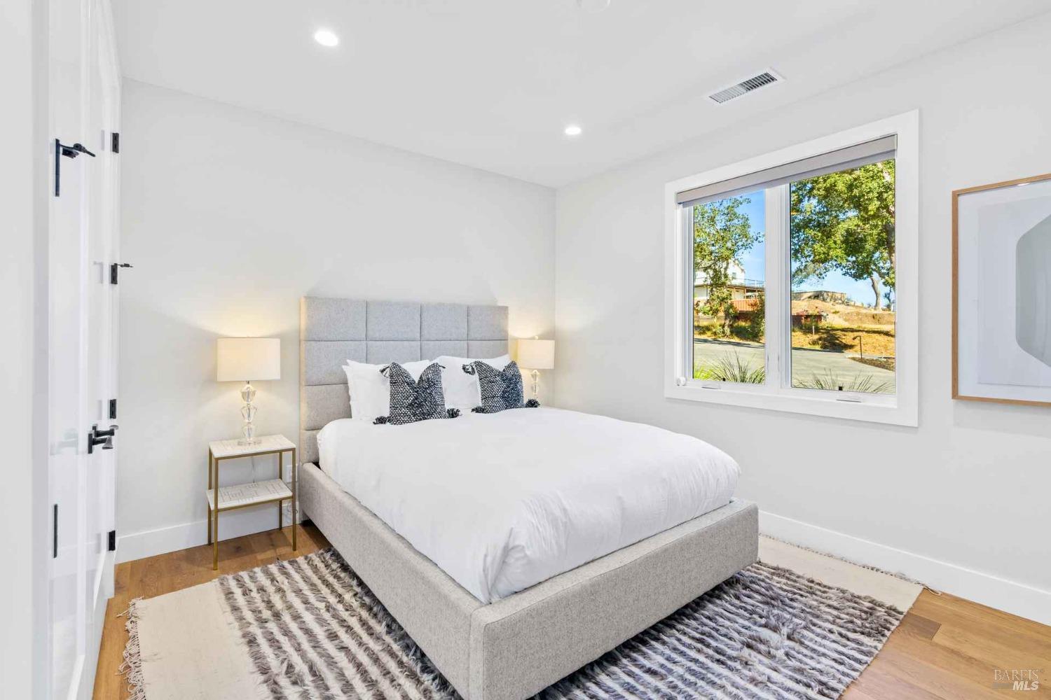 1040 Loma Vista Drive Napa CA 94558