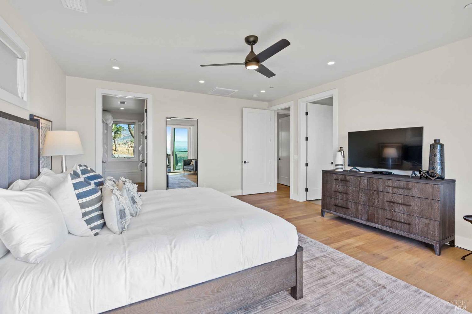 1040 Loma Vista Drive Napa CA 94558