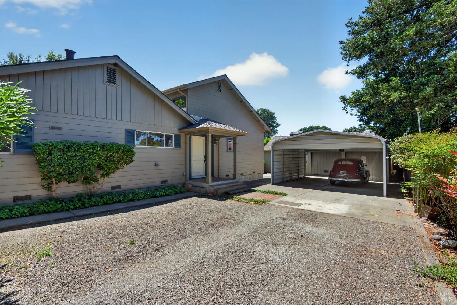 1194 Wild Rose Drive Santa Rosa CA 95401