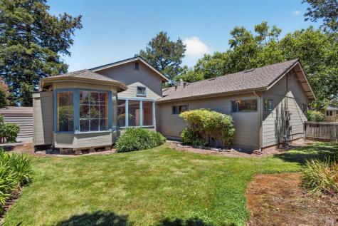 1194 Wild Rose Drive Santa Rosa CA 95401