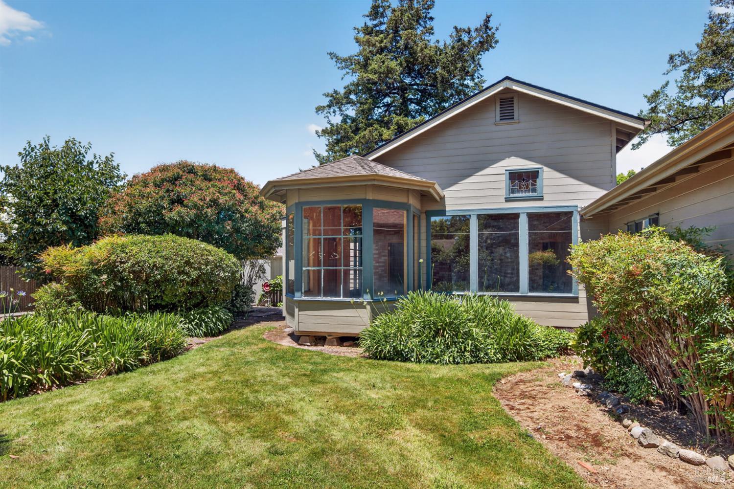 1194 Wild Rose Drive Santa Rosa CA 95401
