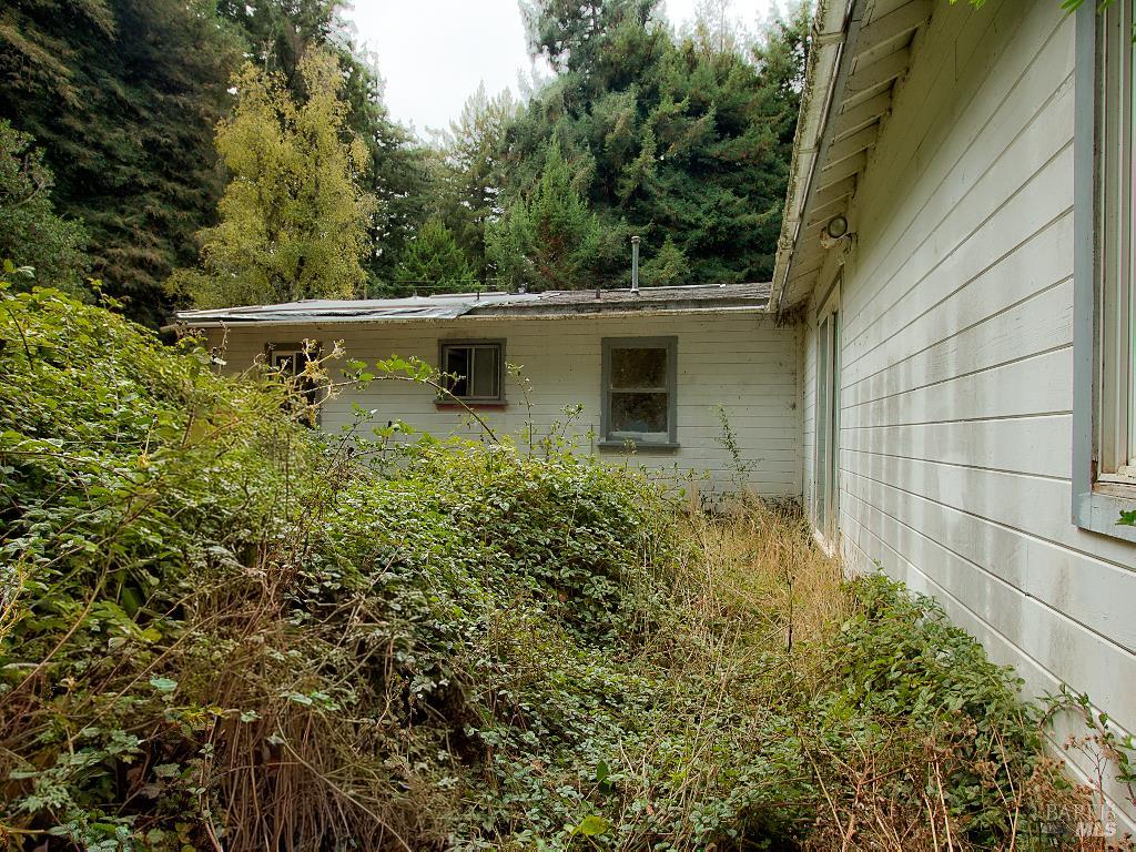 19151 Pine Tree Lane Fort Bragg CA 95437