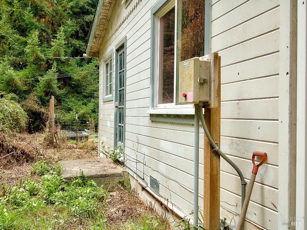 19151 Pine Tree Lane Fort Bragg CA 95437